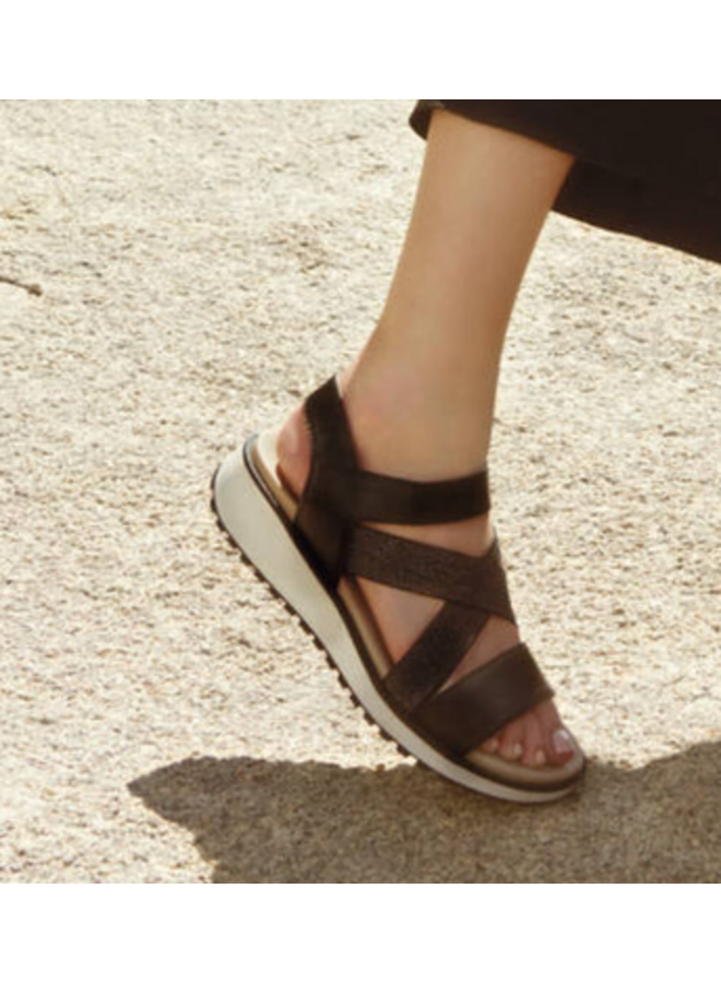 Wedge Crossover sandal 28704