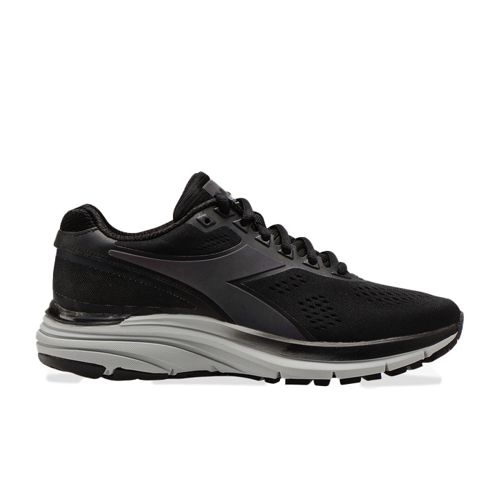 diadora blushield mythos hip 5