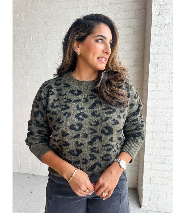 LEOPARD JAQUARD SWEATER