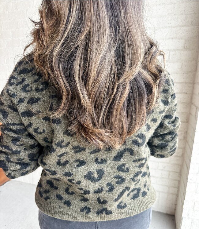 LEOPARD JAQUARD SWEATER