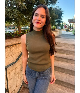 RIBBED SWEATER TOP