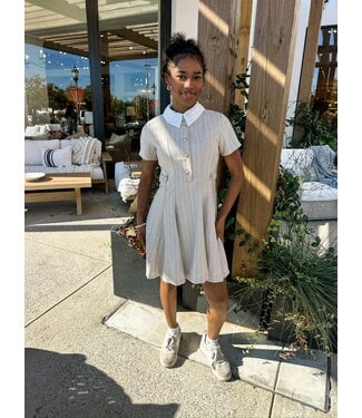 CONTRAST COLLAR DRESS