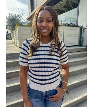 SCALLOP STRIPE SWEATER