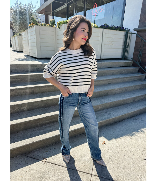 BOXY STRIPE SWEATER