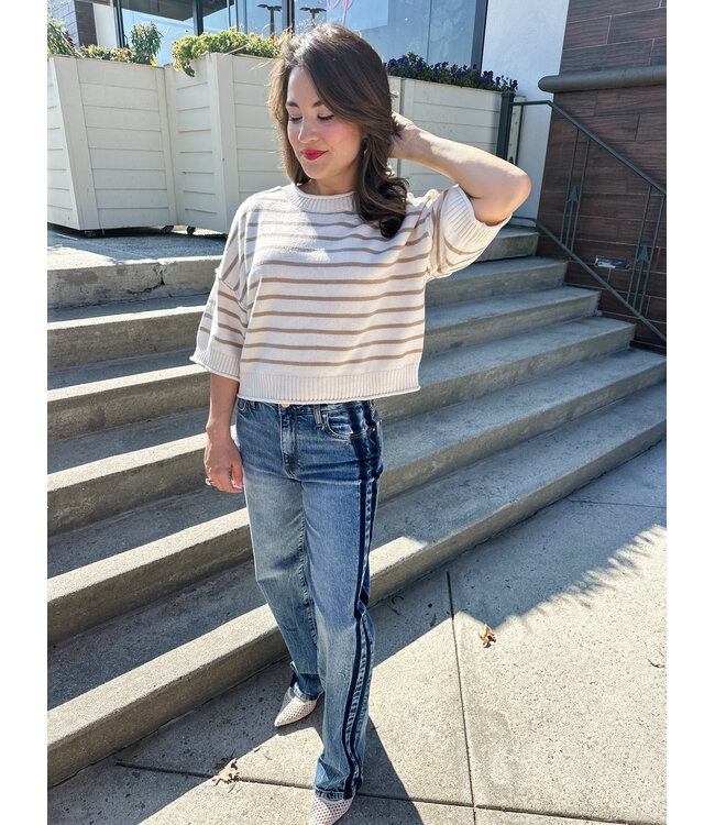 BOXY STRIPE SWEATER