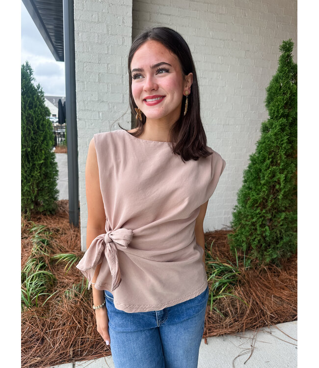 BOW DETAIL BOATNECK TOP