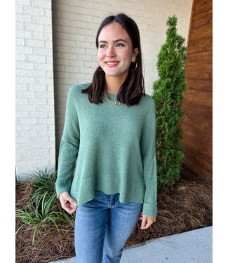 BREEZY SWEATER