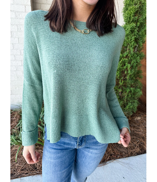 BREEZY SWEATER