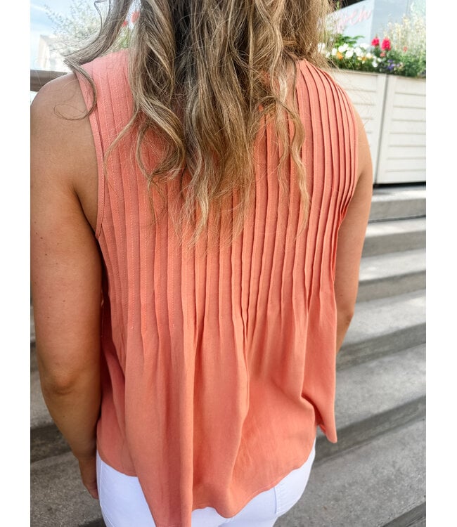 LINEN PLEATED TOP