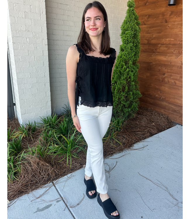 LACE SIDE TIE TOP