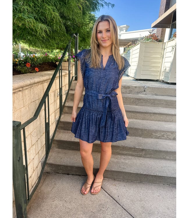 QUENY DRESS