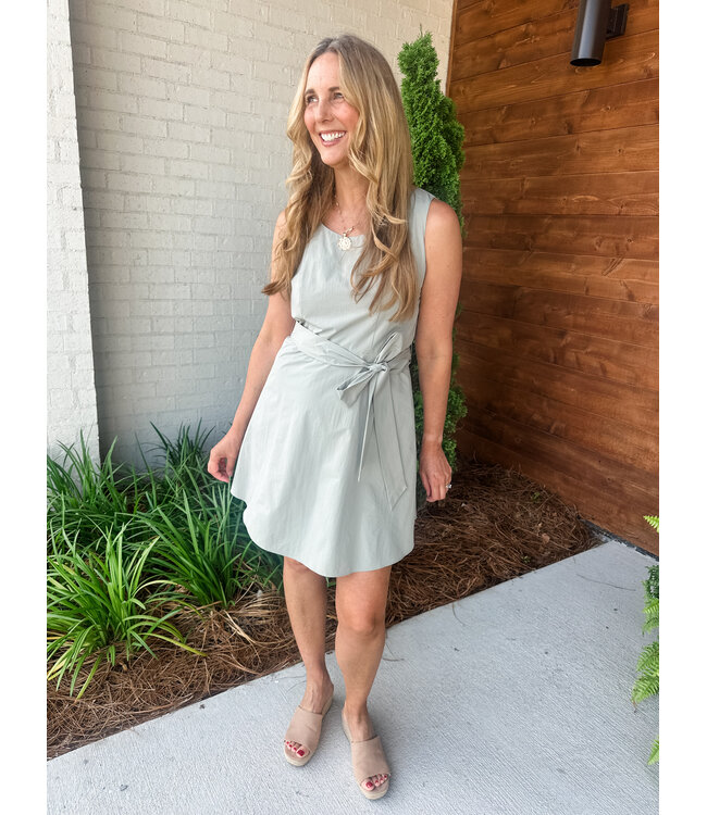 BELTED DEMI DRESS