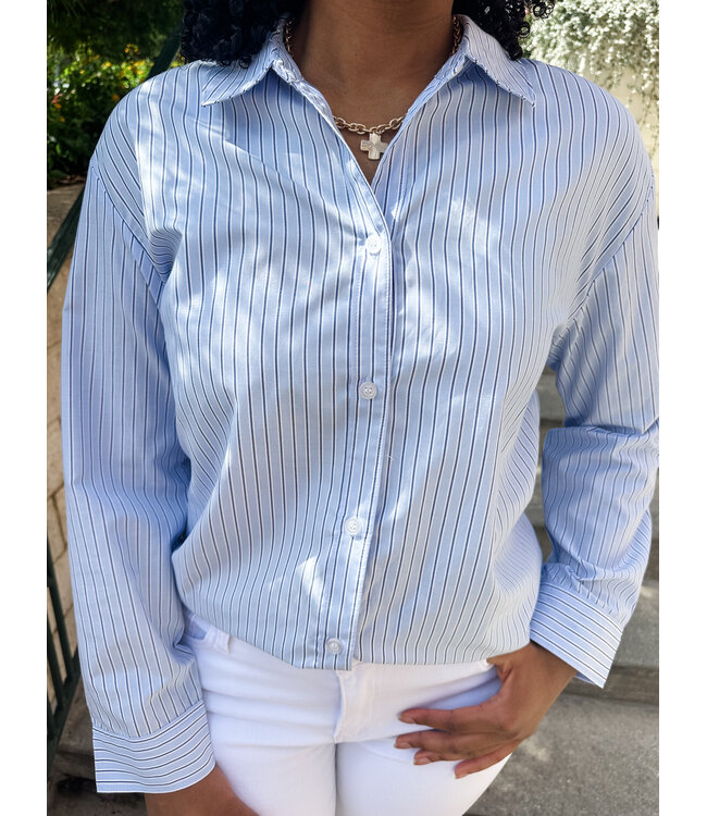 PIN STRIPE BOXY TOP