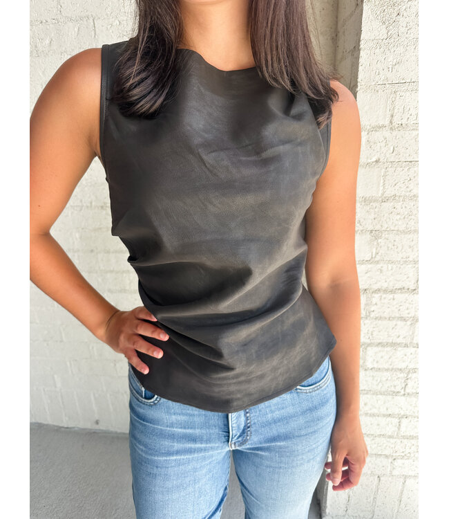 VEGAN SHELL TOP