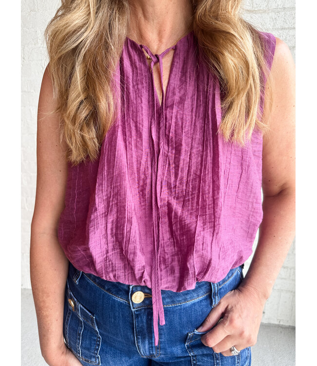 KEYHOLE BUBBLE TOP
