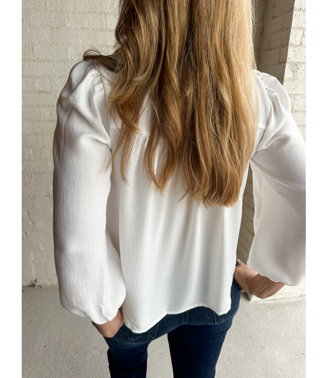 RUFFLE PINTUCK BLOUSE