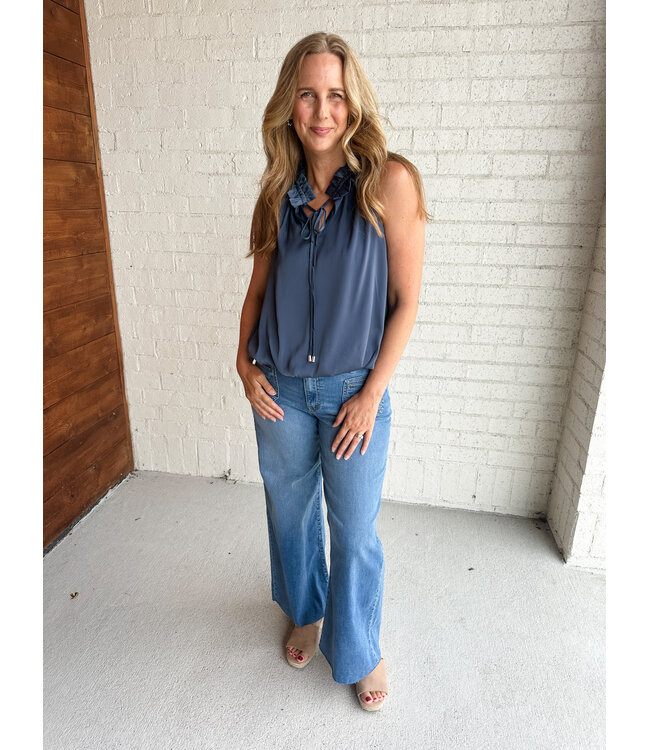 SATIN KEYHOLE TOP