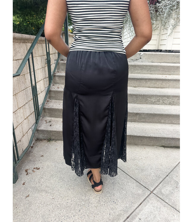 INSERT LACE SKIRT