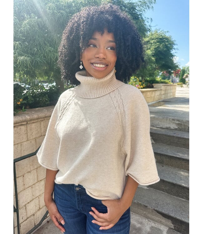 CABLE TURTLENECK SWEATER