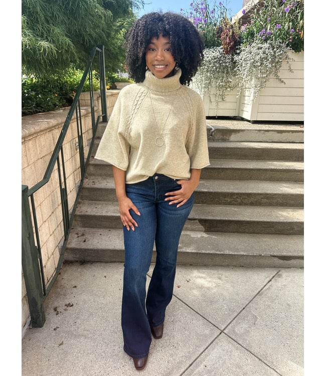 CABLE TURTLENECK SWEATER