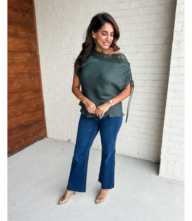 DIANA LACE TRIM BLOUSE