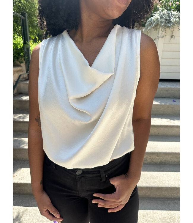SOFT DRAPE TOP