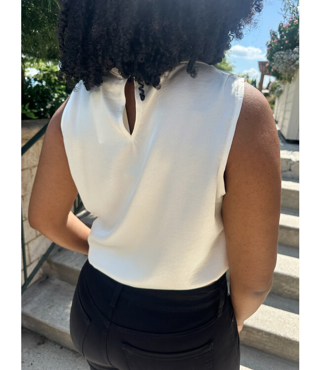 SOFT DRAPE TOP