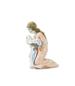 Statue: Mother and child