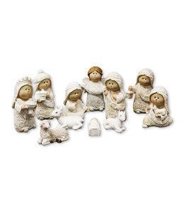 Childlike Nativity with lace pattern