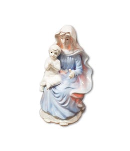 Electric night light of the Virgin with child