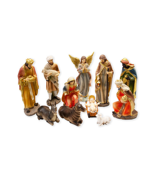 Classic 11 pieces nativity scene