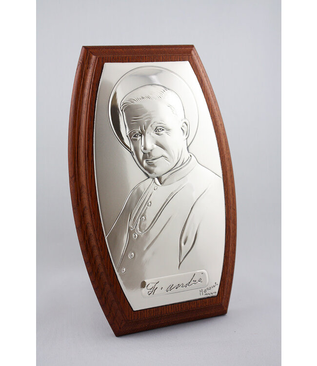 L'Oratoire Saint-Joseph du Mont-Royal Sterling silver frame of Saint Brother André