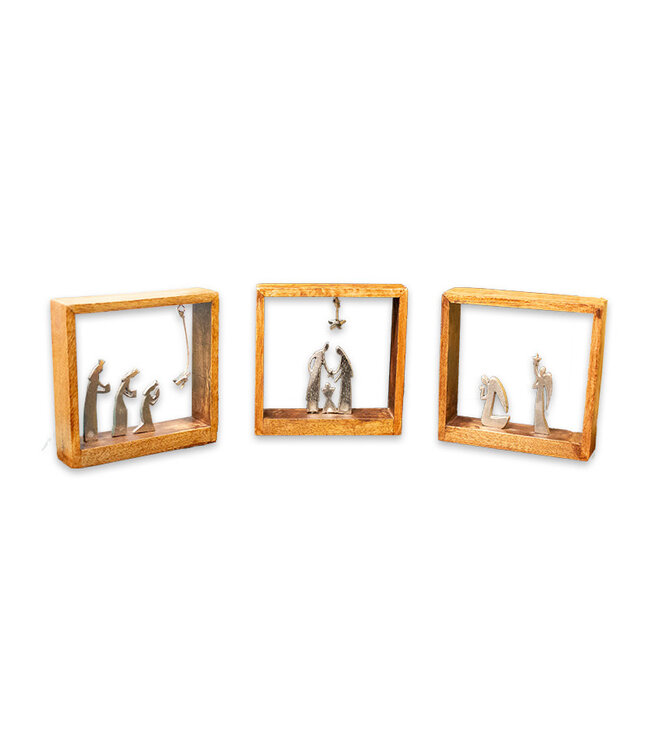 Divine night Nativity scene, three pieces in wood and pewter