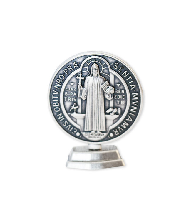 Médaille de saint Benoît sur base en étain