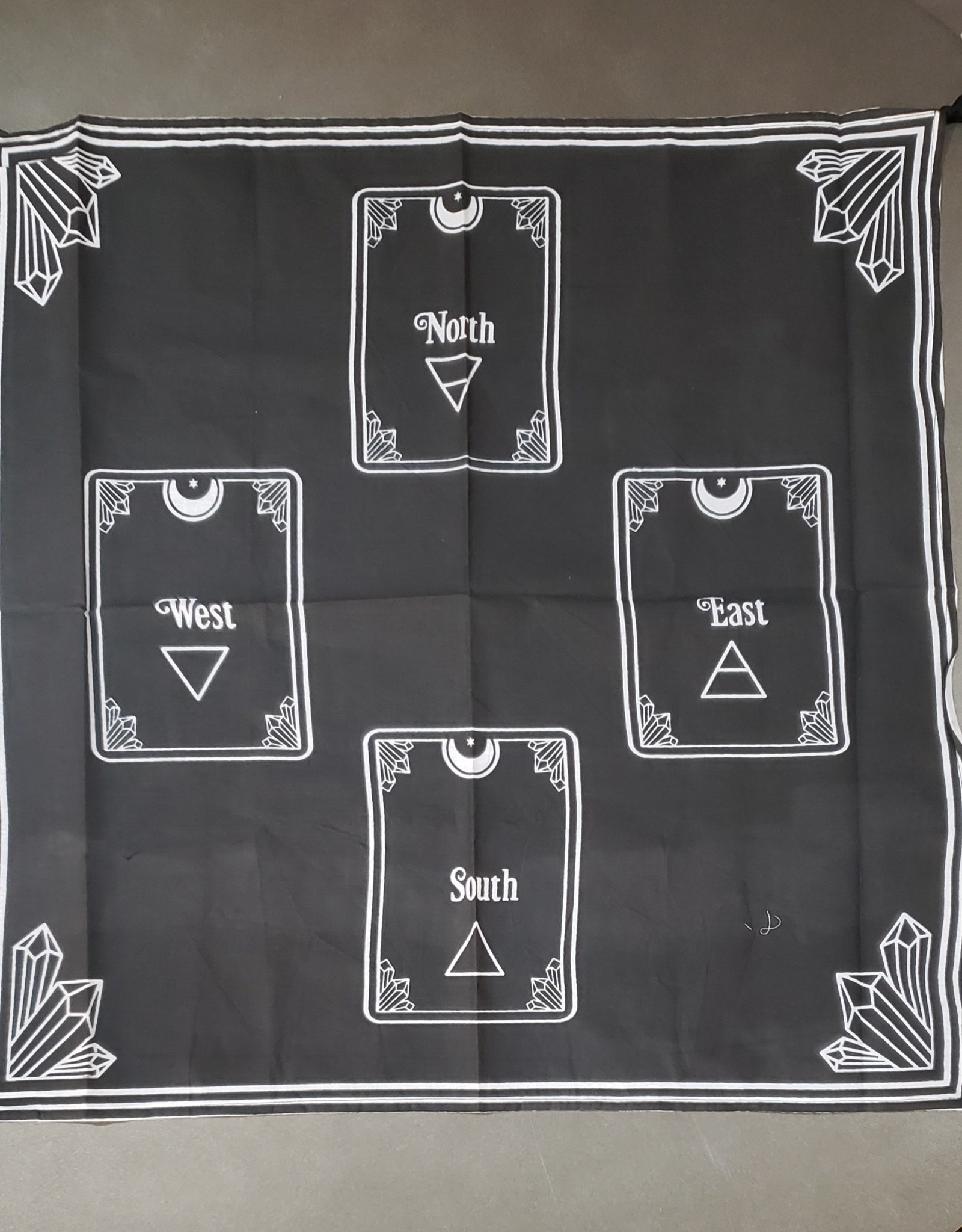 Tarot Spread Altar Cloth | 4 Card