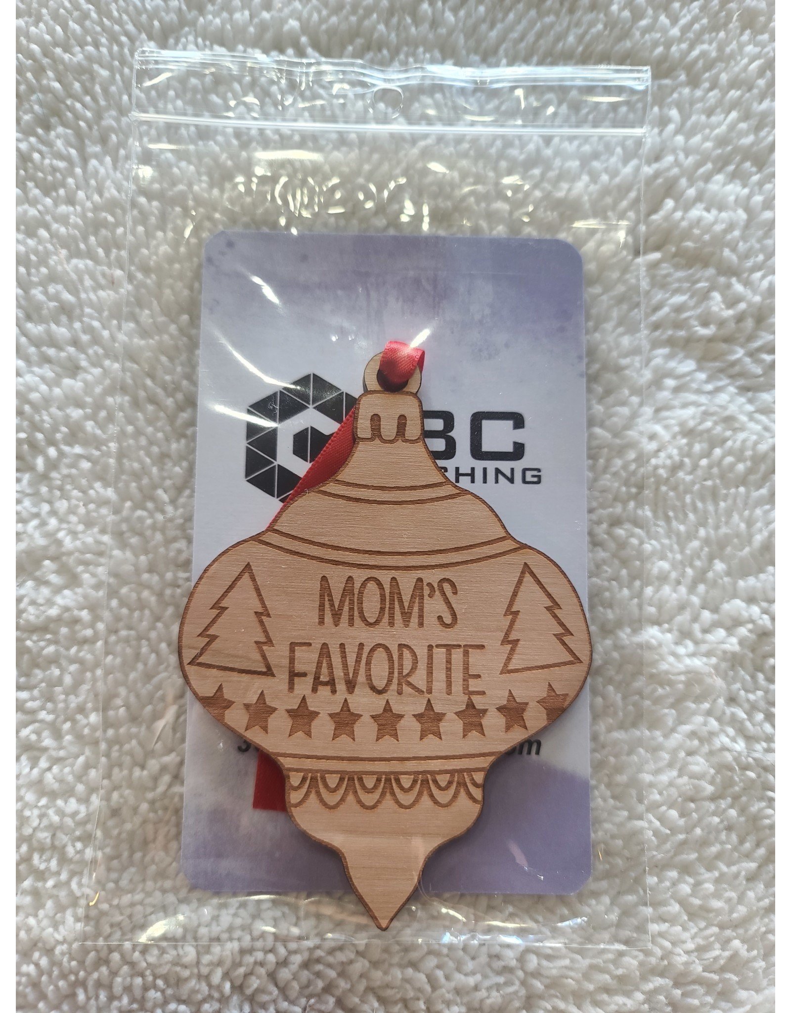 Engraved Wooden Ornament | Mom's Favorite