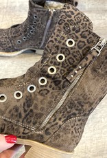 Very G Very G Taupe Leopard Whitley Boots (6-11)