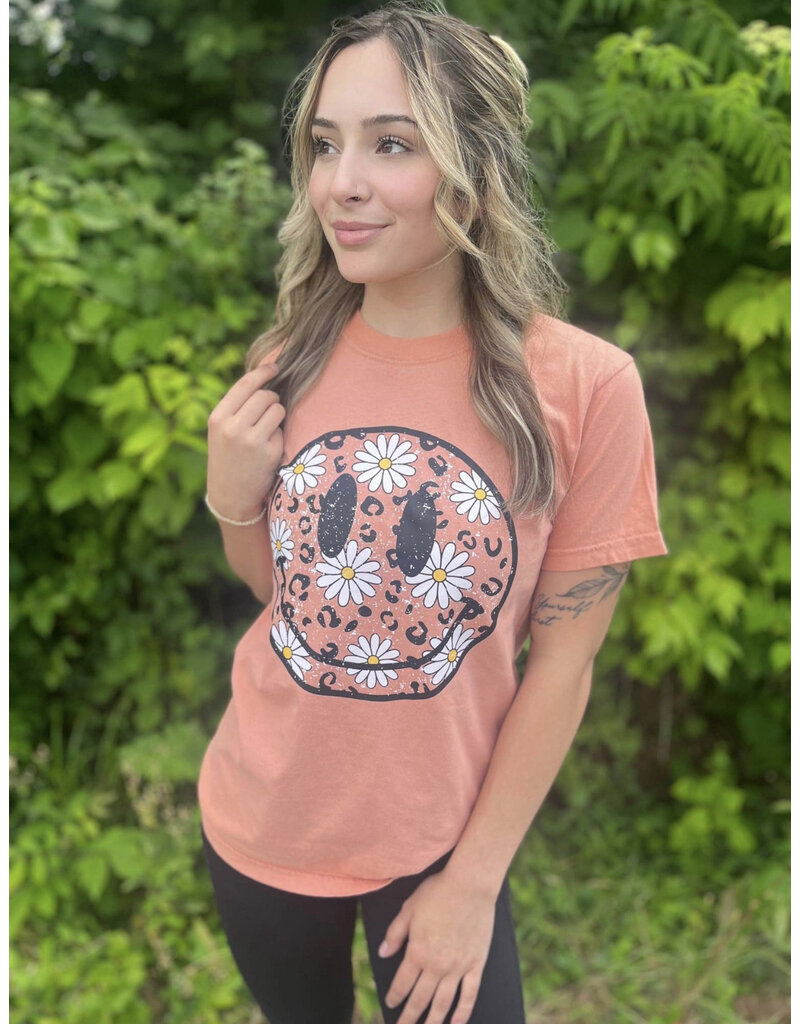 Comfort Color Leopard Daisy Smiley Tee (S-2XL)