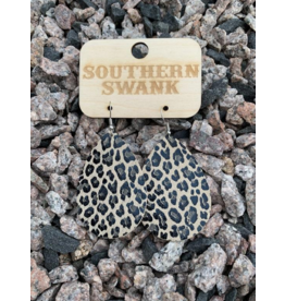 Southern Swank Lizzy Leopard Earrings