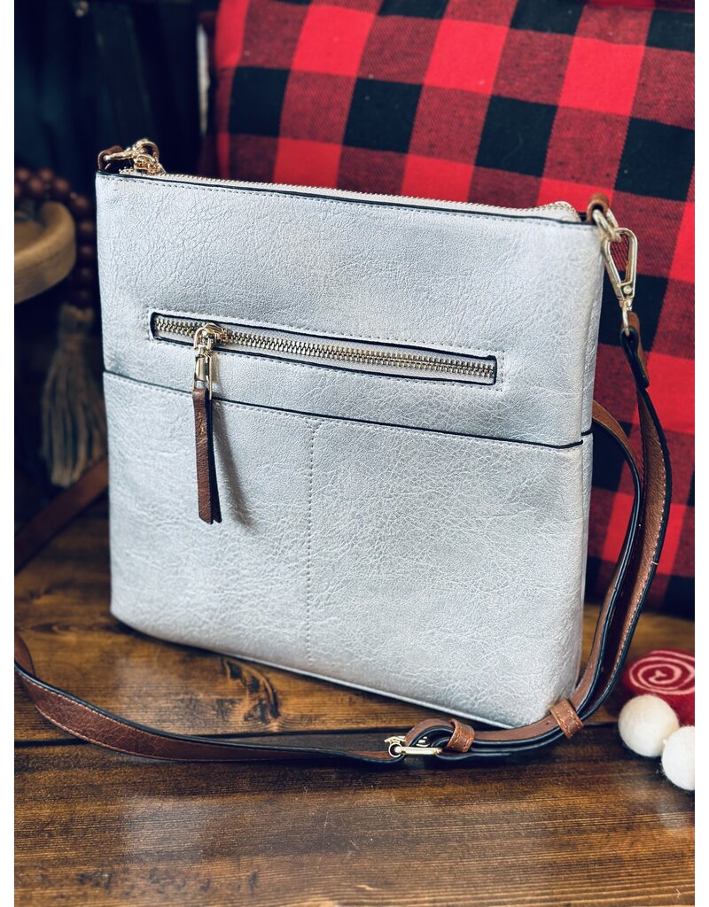 Handbag Factory Corp Holiday Adventure Crossbody (Red/Silver)