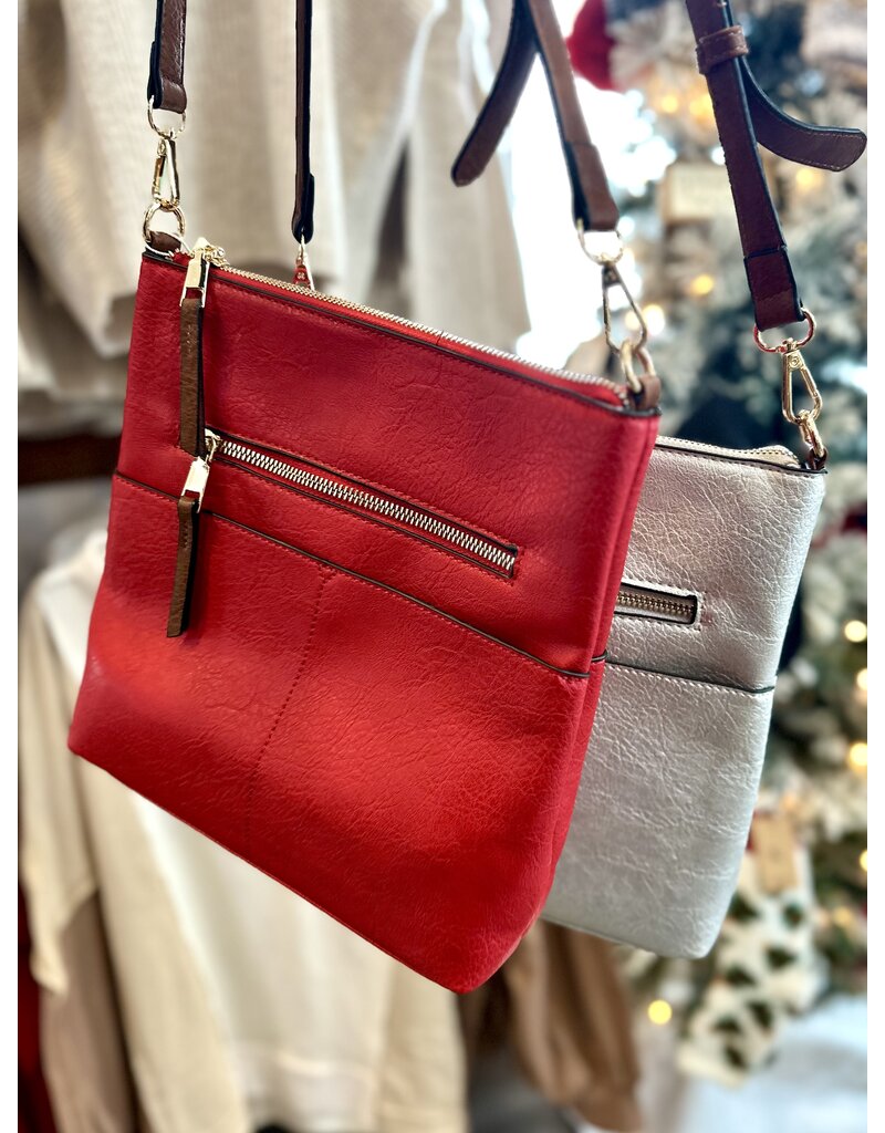 Handbag Factory Corp Holiday Adventure Crossbody (Red/Silver)