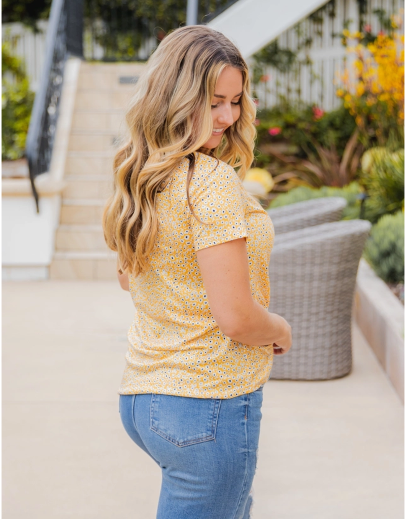 Tickled Teal Yellow Floral Spring Top (S-XL)