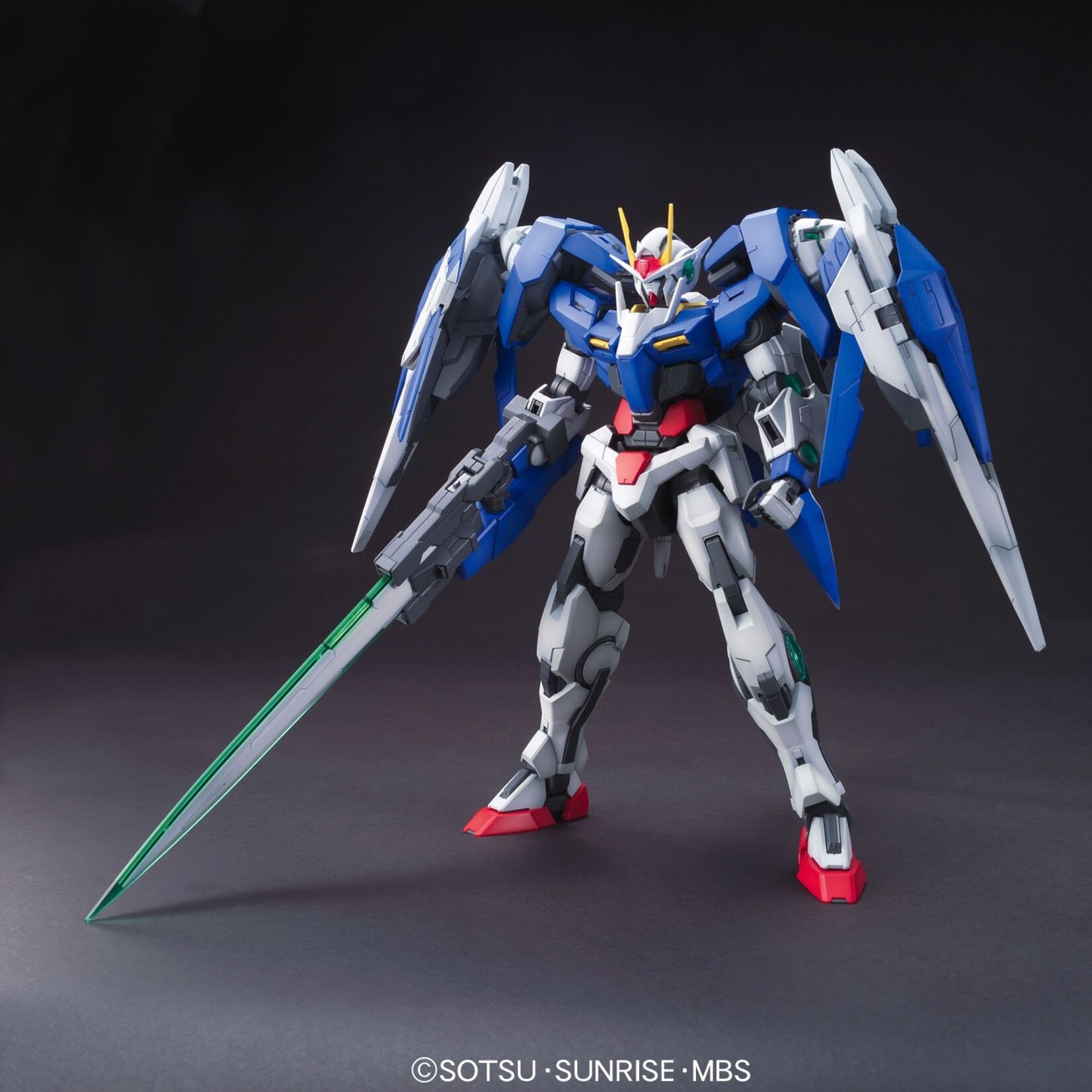 Bandai - MG 1/100 00 Raiser Gundam