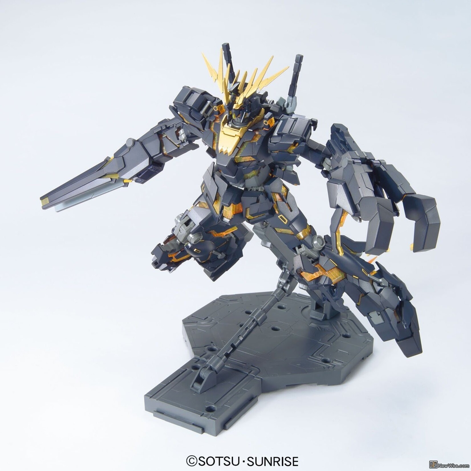 Bandai - MG 1/100 RX-0 Unicorn Gundam 02 Banshee