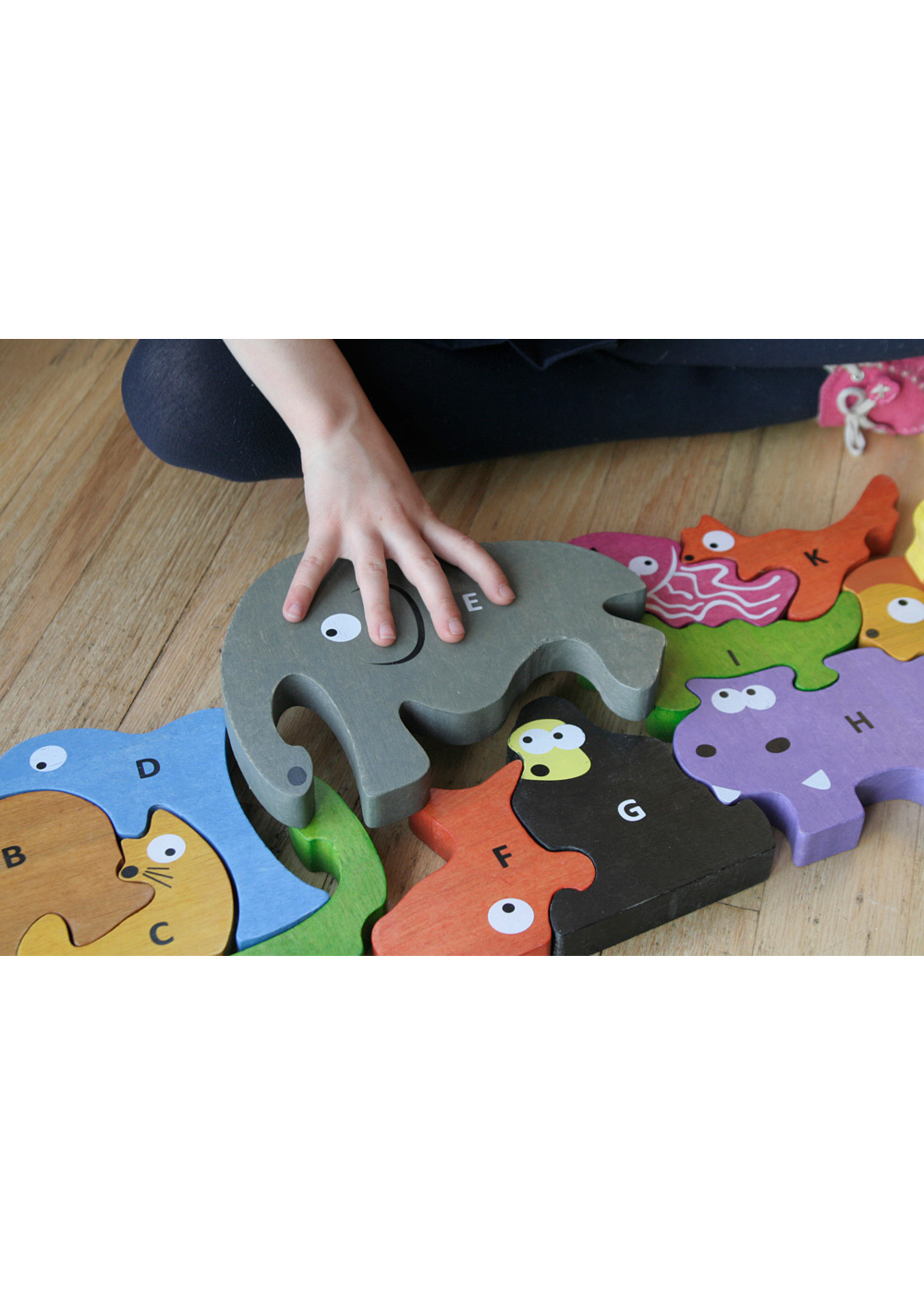 Animal Parade A to Z Educational Wooden Alphabet Puzzle - 2 and Up -  Dutchman's Store
