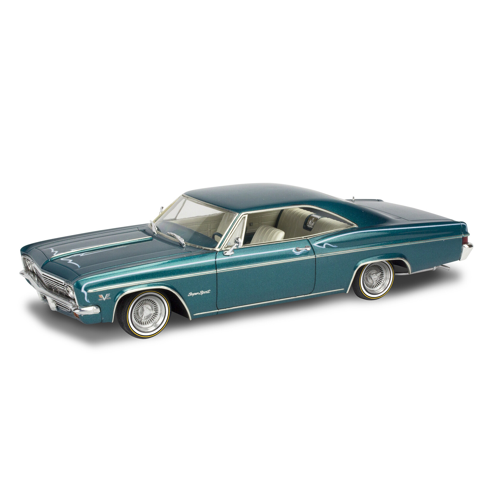 Revell 4497 - 1966 Chevy Impala SS 396 2'N1