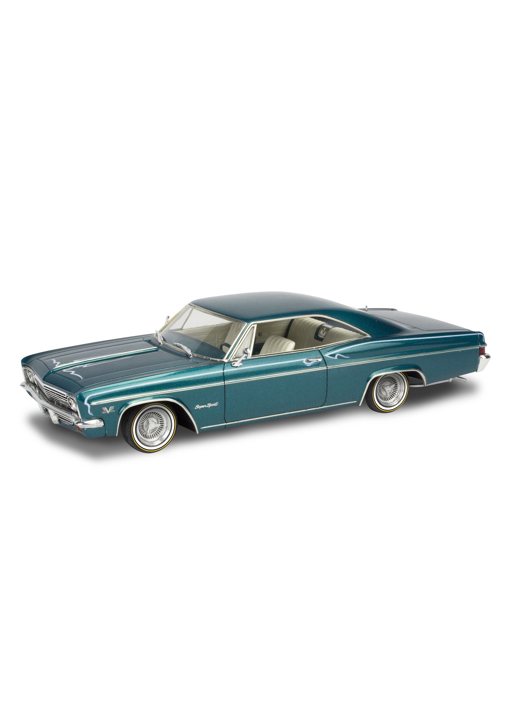Revell 4497 - 1966 Chevy Impala SS 396 2'N1