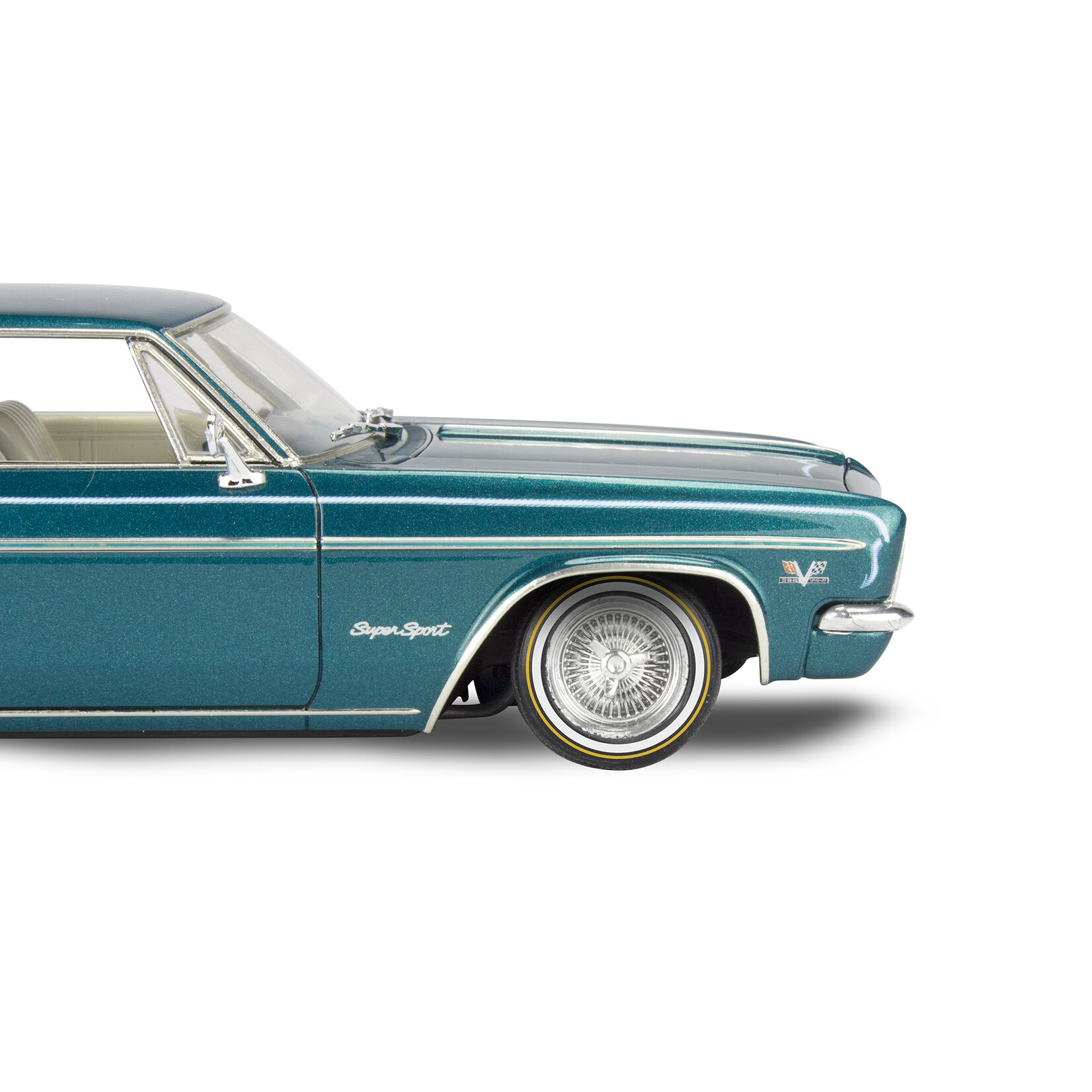 Revell 4497 - 1966 Chevy Impala SS 396 2'N1