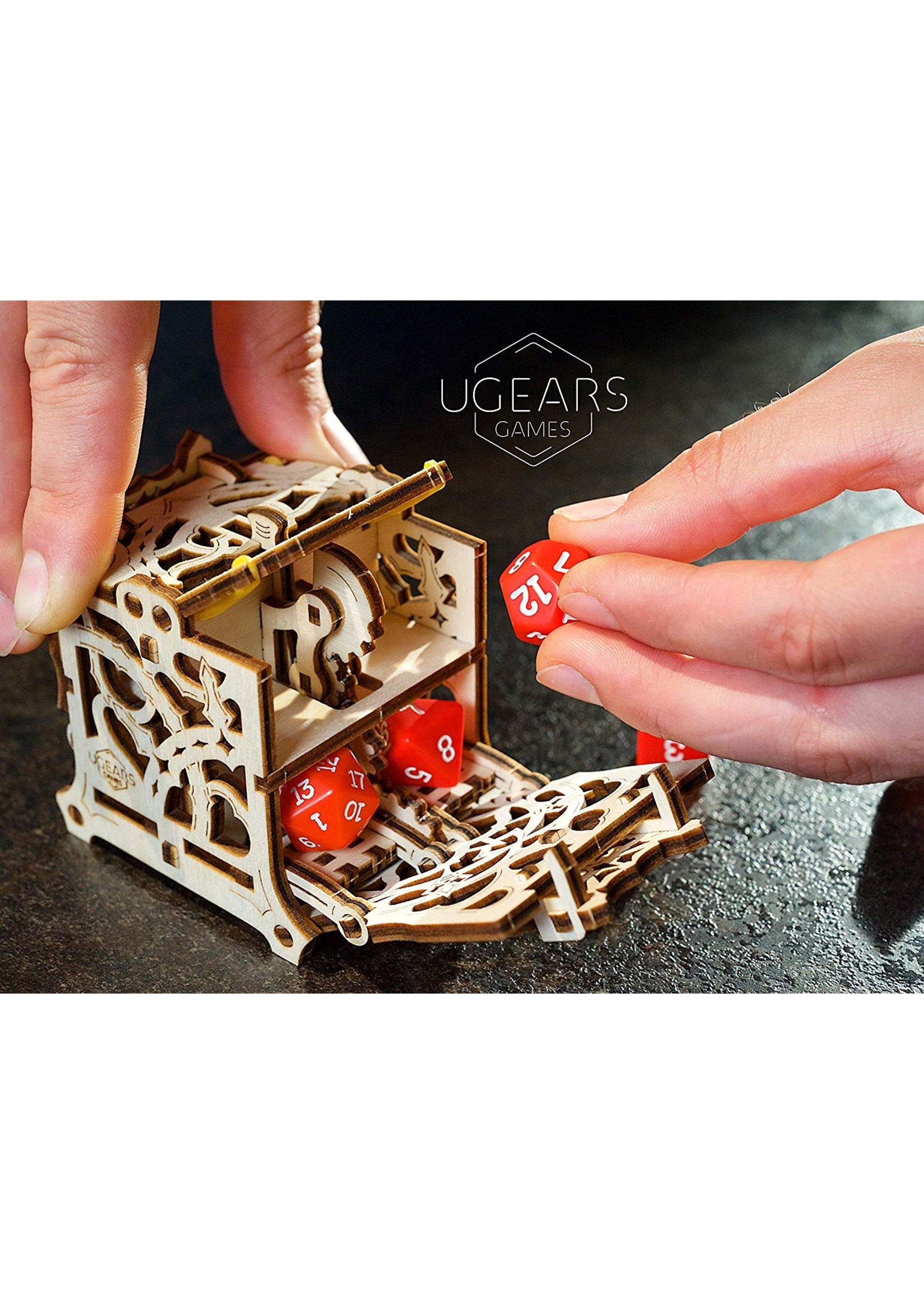 https://cdn.shoplightspeed.com/shops/628164/files/19058799/1652x2313x2/ugears-dice-keeper.jpg