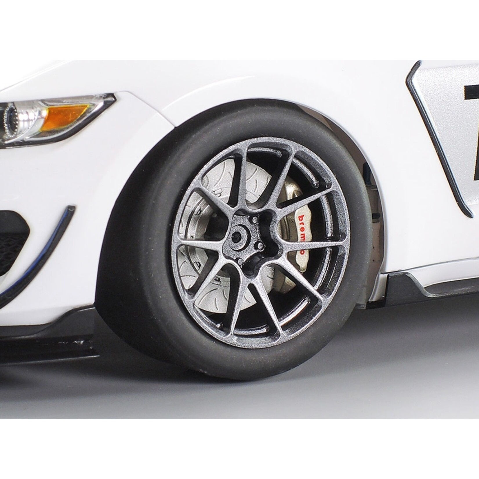 Tamiya 24354 - 1/24 Ford Mustang GT4